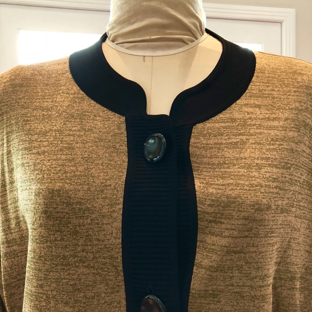 Misook golden taupe & black blazer 2X